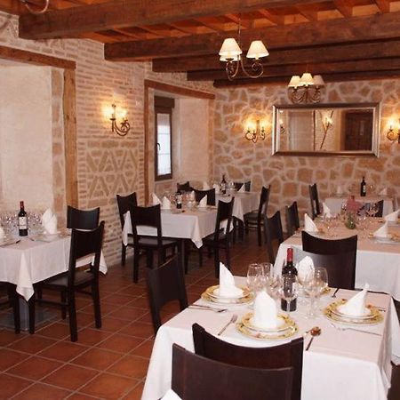 La Casona De Dona Petra Hotel Villarmentero de Campos Exterior foto